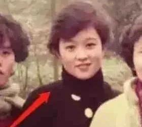 小贾娱乐圈里吃瓜是什么