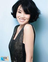 娱乐吃瓜妹闫妮是谁扮演的,揭秘幕后喜剧女神