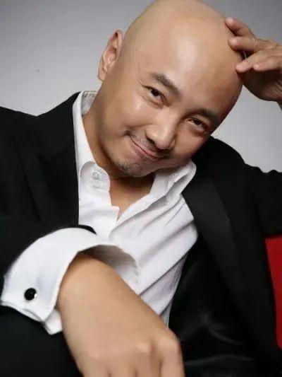 娱乐圈吃瓜徐峥图片大全,徐峥吃瓜瞬间，揭秘明星幕后生活